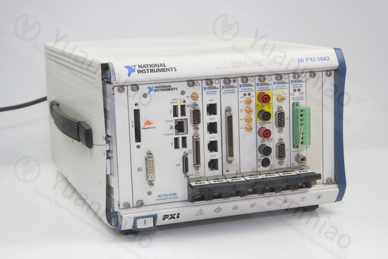 PXI-5652  (PXI RF analog signal generator)